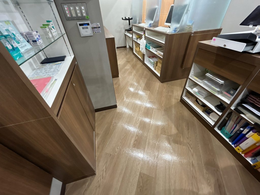 業務用天井埋め込みエアコンクリーニング&床ポリシャー、wax8