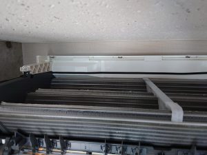 東京都世田谷区　お掃除機能付きエアコンクリーニング9